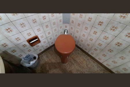 Casa para alugar com 150m², 2 quartos e 1 vaga Casa para alugar com 150m², 2 quartos e 1 vagaBanheiro