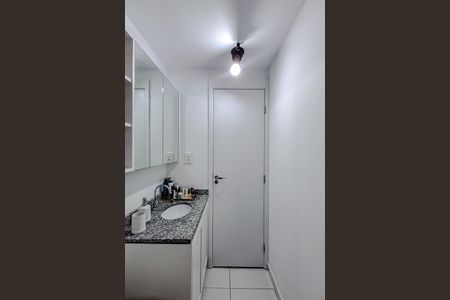 Banheiro de kitnet/studio para alugar com 1 quarto, 28m² em Vila Mariana, São Paulo
