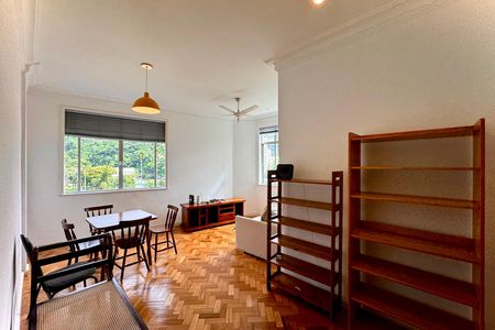 Apartamento para alugar com 90m², 3 quartos e sem vaga