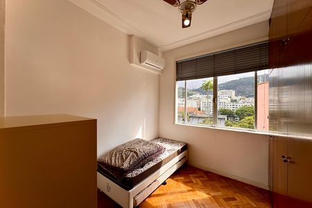 Apartamento para alugar com 90m², 3 quartos e sem vaga