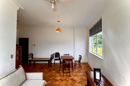Apartamento para alugar com 90m², 3 quartos e sem vaga