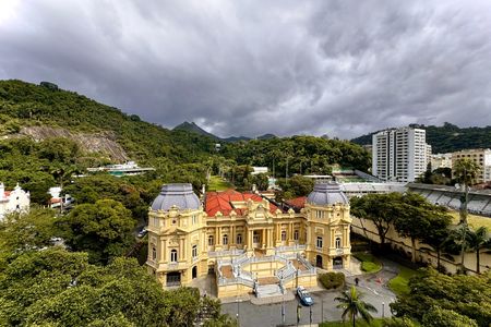 Apartamento para alugar com 90m², 3 quartos e sem vaga