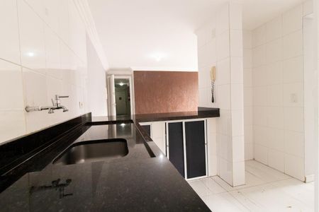 Cozinha - Armários de apartamento à venda com 3 quartos, 70m² em Novo Mundo, Curitiba