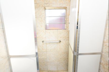 Casa à venda com 480m², 3 quartos e 10 vagas Casa à venda com 480m², 3 quartos e 10 vagasBanheiro 2