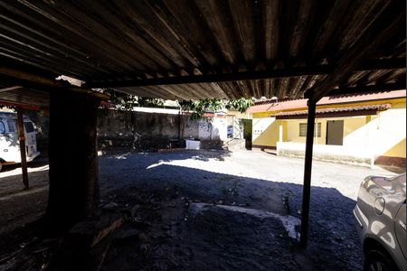 Casa à venda com 480m², 3 quartos e 10 vagas Casa à venda com 480m², 3 quartos e 10 vagasQuintal