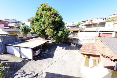 Casa à venda com 480m², 3 quartos e 10 vagas Casa à venda com 480m², 3 quartos e 10 vagasTerraço