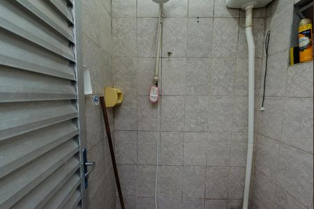 Casa à venda com 480m², 3 quartos e 10 vagas Casa à venda com 480m², 3 quartos e 10 vagasBanheiro 3