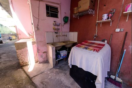 Casa à venda com 480m², 3 quartos e 10 vagas Casa à venda com 480m², 3 quartos e 10 vagasÁrea de Serviço