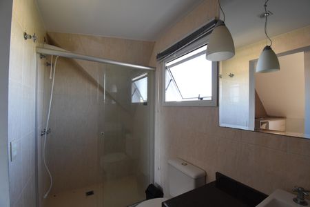 Casa de condomínio para alugar com 190m², 3 quartos e 4 vagasBanheiro do Ático