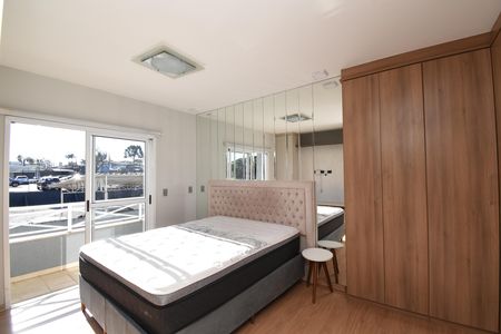 Casa de condomínio para alugar com 190m², 3 quartos e 4 vagasSuíte