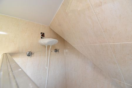 Casa de condomínio para alugar com 190m², 3 quartos e 4 vagasBanheiro do Ático