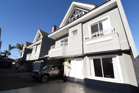 Casa de condomínio para alugar com 190m², 3 quartos e 4 vagasÁrea externa