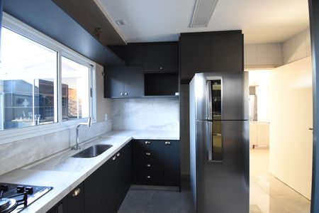 Casa de condomínio para alugar com 190m², 3 quartos e 4 vagasCozinha