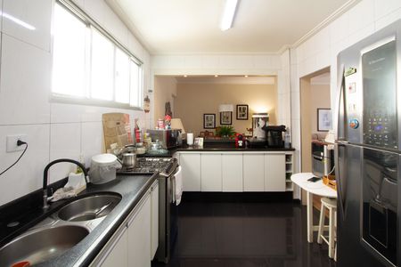 Apartamento à venda com 112m², 3 quartos e 1 vaga Apartamento à venda com 112m², 3 quartos e 1 vagaCozinha