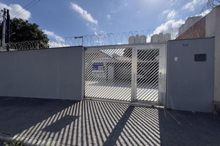 Fachada com placa grande de casa à venda com 2 quartos, 140m² em Jardim Gracinda, Guarulhos