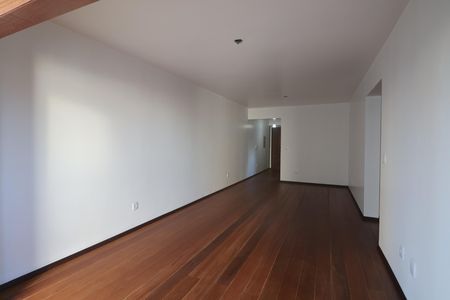 Apartamento para alugar com 122m², 2 quartos e 1 vagaSala