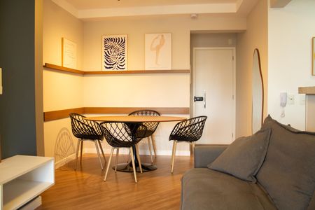 Apartamento à venda com 66m², 2 quartos e 1 vaga Apartamento à venda com 66m², 2 quartos e 1 vagaSala