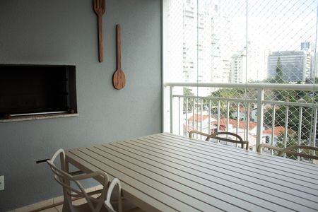 Apartamento à venda com 66m², 2 quartos e 1 vaga Apartamento à venda com 66m², 2 quartos e 1 vagaVaranda Gourmet