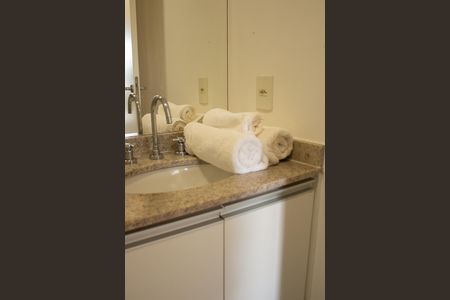 Apartamento à venda com 66m², 2 quartos e 1 vaga Apartamento à venda com 66m², 2 quartos e 1 vagaBanheiro da Suíte