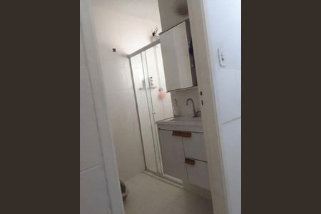 Apartamento à venda com 28m², 1 quarto e sem vaga Apartamento à venda com 28m², 1 quarto e sem vagaBanheiro