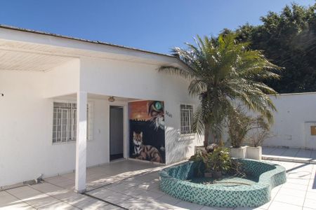 Casa para alugar com 145m², 3 quartos e 2 vagas Casa para alugar com 145m², 3 quartos e 2 vagasFachada