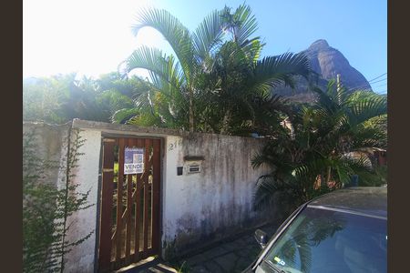 Casa à venda com 100m², 1 quarto e 1 vagaFachada