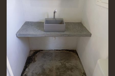 Banheiro  de casa à venda com 1 quarto, 100m² em Barra da Tijuca, Rio de Janeiro