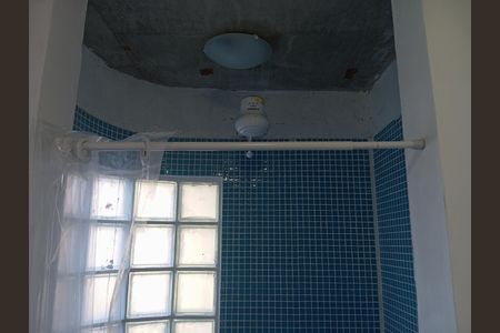 Banheiro  de casa à venda com 1 quarto, 100m² em Barra da Tijuca, Rio de Janeiro
