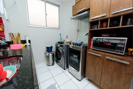 Apartamento para alugar com 48m², 2 quartos e 1 vaga Apartamento para alugar com 48m², 2 quartos e 1 vagaCozinha e Área de Serviço