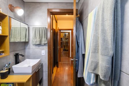 Apartamento à venda com 100m², 3 quartos e 1 vagaBanheiro da Suíte