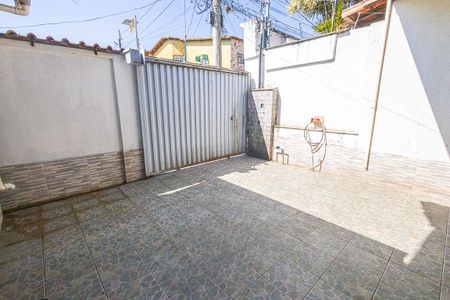 Casa à venda com 130m², 4 quartos e 1 vaga Casa à venda com 130m², 4 quartos e 1 vagagaragem