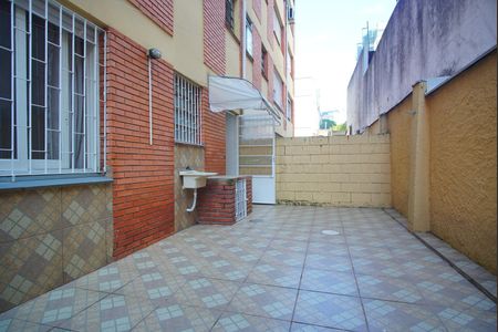 Quintal de apartamento à venda com 1 quarto, 40m² em Cristo Redentor, Porto Alegre