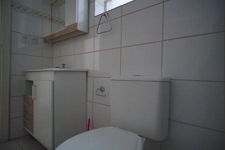 Banheiro de apartamento à venda com 1 quarto, 40m² em Cristo Redentor, Porto Alegre