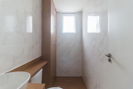 Apartamento para alugar com 46m², 2 quartos e 1 vaga Apartamento para alugar com 46m², 2 quartos e 1 vagaBanheiro