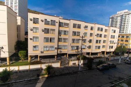 Apartamento para alugar com 80m², 3 quartos e sem vaga Apartamento para alugar com 80m², 3 quartos e sem vagaVista do Quarto 2