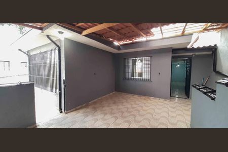 Casa para alugar com 101m², 2 quartos e 3 vagas Casa para alugar com 101m², 2 quartos e 3 vagasQuintal