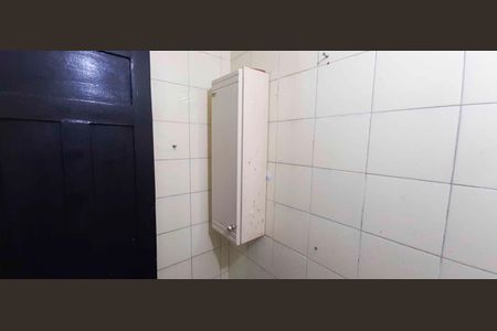 Casa para alugar com 101m², 2 quartos e 3 vagas Casa para alugar com 101m², 2 quartos e 3 vagasBanheiro de serviço