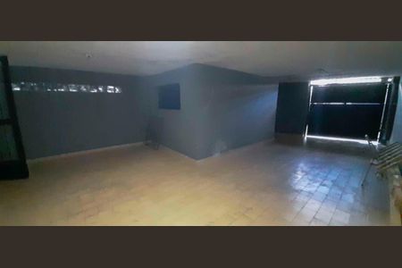 Casa para alugar com 101m², 2 quartos e 3 vagas Casa para alugar com 101m², 2 quartos e 3 vagasGaragem