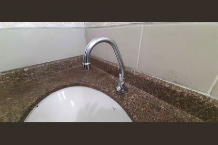 Casa para alugar com 101m², 2 quartos e 3 vagas Casa para alugar com 101m², 2 quartos e 3 vagasBanheiro social