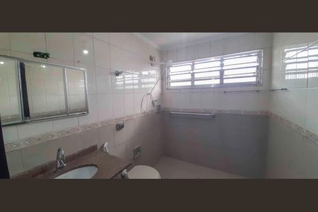 Banheiro de casa para alugar com 2 quartos, 101m² em Bela Vista, Osasco