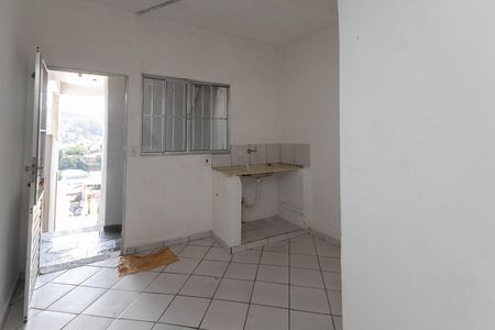Casa para alugar com 40m², 1 quarto e sem vaga Casa para alugar com 40m², 1 quarto e sem vagaCozinha