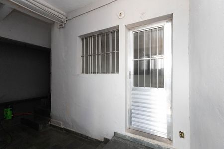 Casa para alugar com 40m², 1 quarto e sem vaga