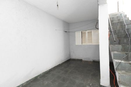 Casa para alugar com 40m², 1 quarto e sem vaga Casa para alugar com 40m², 1 quarto e sem vagaQuintal / Tanque