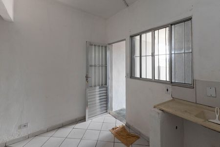 Cozinha de casa para alugar com 1 quarto, 40m² em Jardim Daysy, São Paulo