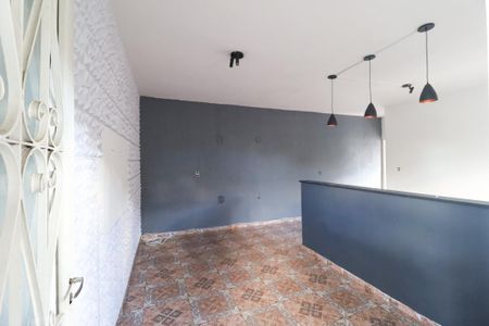 Casa para alugar com 70m², 1 quarto e sem vaga