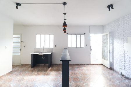 Casa para alugar com 70m², 1 quarto e sem vaga