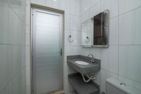 Casa para alugar com 92m², 2 quartos e 2 vagas Casa para alugar com 92m², 2 quartos e 2 vagasBanheiro do Quarto 2 Suíte