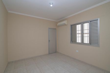 Casa para alugar com 92m², 2 quartos e 2 vagas Casa para alugar com 92m², 2 quartos e 2 vagasQuarto 2 Suíte