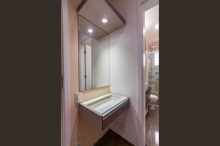 Banheiro da Suíte de apartamento para alugar com 2 quartos, 67m² em Centro, Osasco