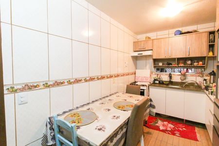 Casa para alugar com 160m², 2 quartos e 2 vagas Casa para alugar com 160m², 2 quartos e 2 vagasCozinha